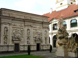 Casa de la Virgen María en El Loreto