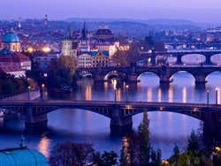 Puentes de Praga sobre el Moldava
