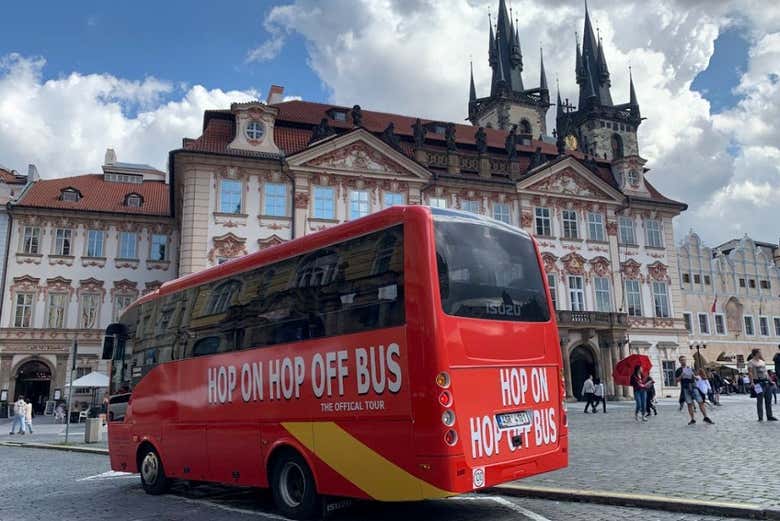 A bordo del autobús turístico de Praga